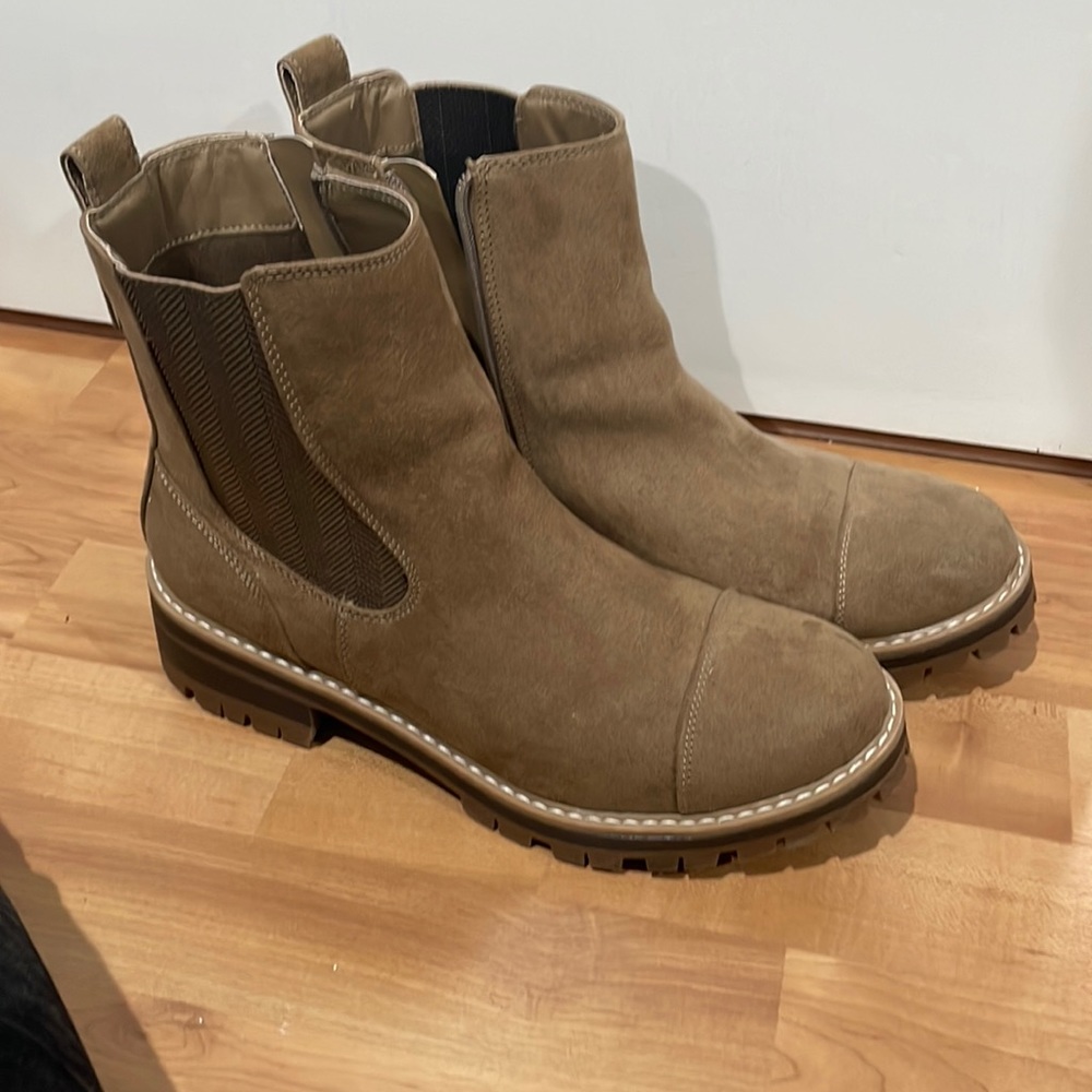 Ankle boots